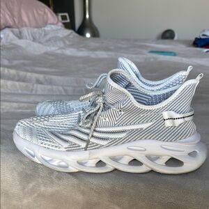 Men’s White Athletic Shoes